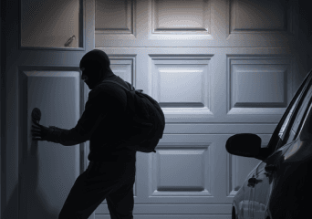 도난 사건이 발생했는데
 영상 찾기가 너무 어려워요